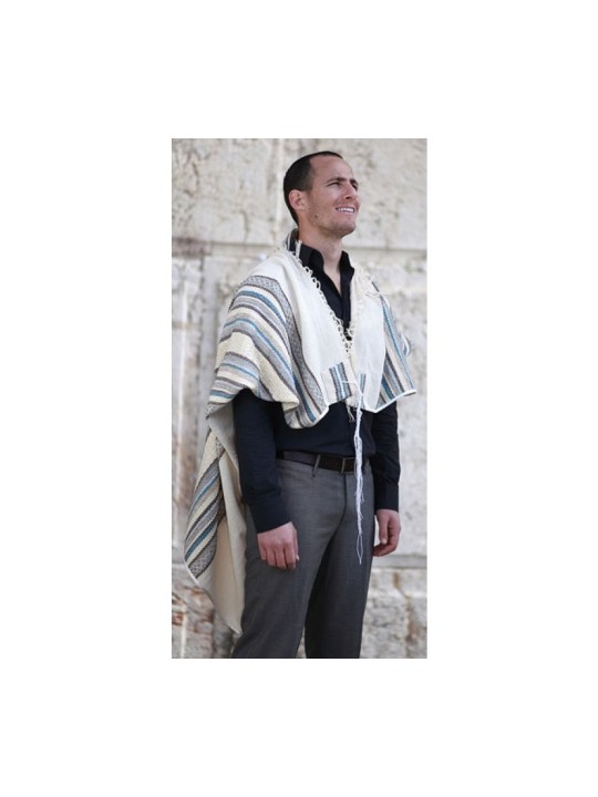 יצירת אריגה בעבודת יד טלית הוד מא... | יצירת אריגה טלית